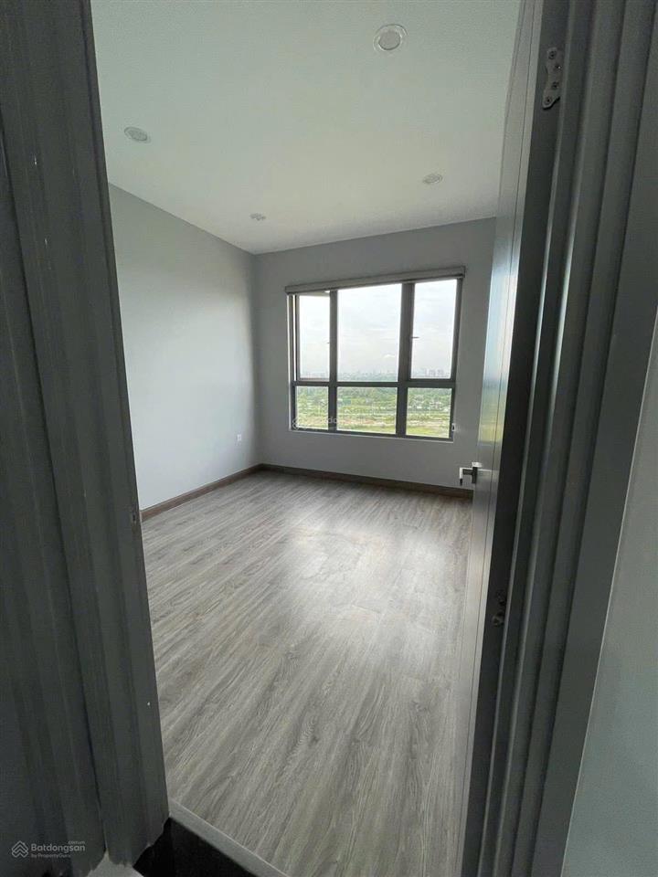 Chấn động cho thuê gấp ch palm heights 80m2 tầng 10, full ntcc, giá chỉ 14tr.  0937 163 *** mr.lộc