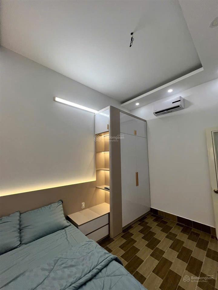 Bán nhà đẹp 5x10m 3 lầu thới an q12, đường 8m, tặng full nội thất, 5,68 tỷ