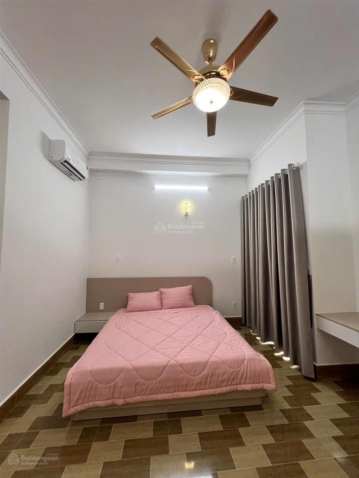Bán nhà đẹp 5x10m 3 lầu thới an q12, đường 8m, tặng full nội thất, 5,68 tỷ