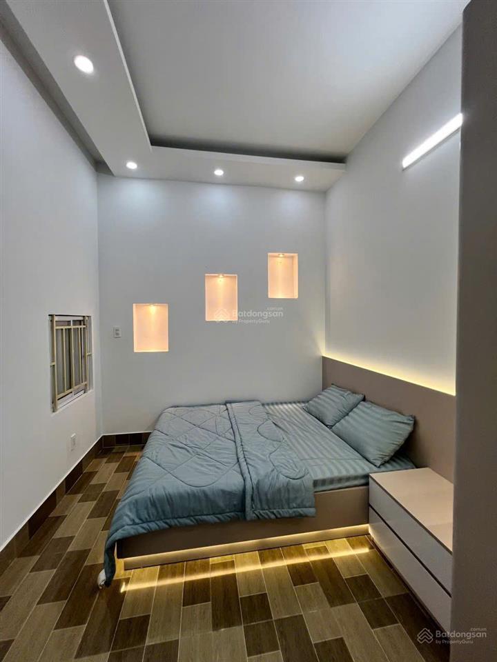 Bán nhà đẹp 5x10m 3 lầu thới an q12, đường 8m, tặng full nội thất, 5,68 tỷ