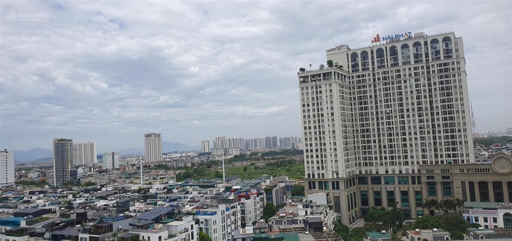 Chính chủ bán căn góc 3pn chung cư xuân mai river mỗ lao hà đông. nt đầy đủ, có 1 slot đỗ oto.
