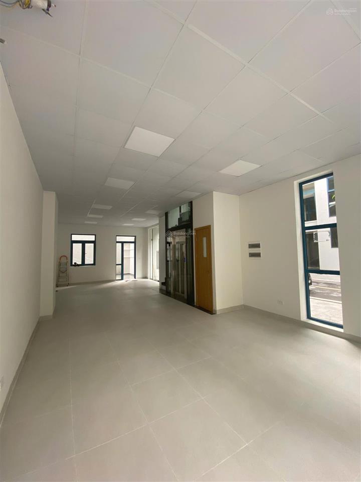 Chính chủ gửi lô góc 111,1m2 6t galaxy1 ngân hà vạn phúc full nt. hđ thuê dài hạn. cc 0973 001 ***