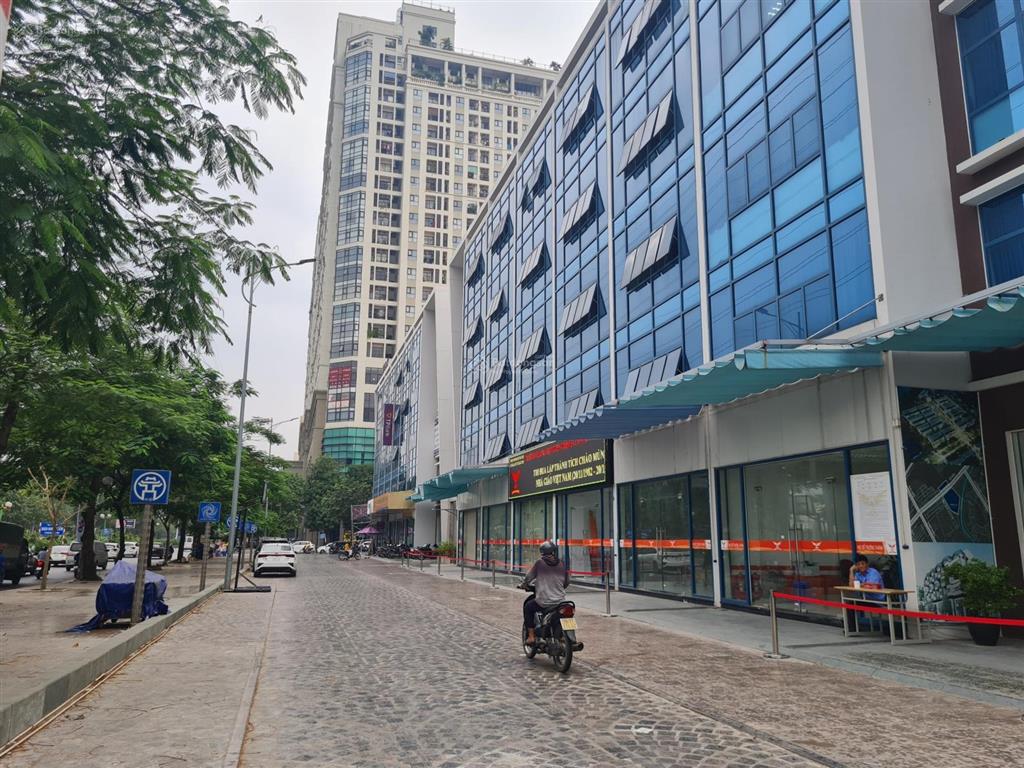 Chính chủ gửi lô góc 111,1m2 6t galaxy1 ngân hà vạn phúc full nt. hđ thuê dài hạn. cc 0973 001 ***