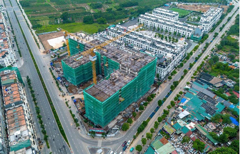 Cc bán căn 96,9m2 flc hausman đại mỗ, tầng cao view đẹp. hỗ trợ vào tên trực tiếp hđmb, vay bank