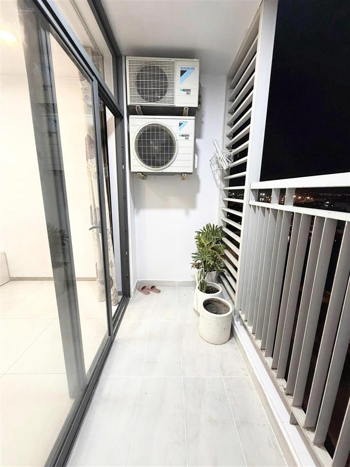20tr! cho thuê ch 3pn riva park full nt, lầu cao view đẹp, nhà trống giao ngay   0903 843 ***