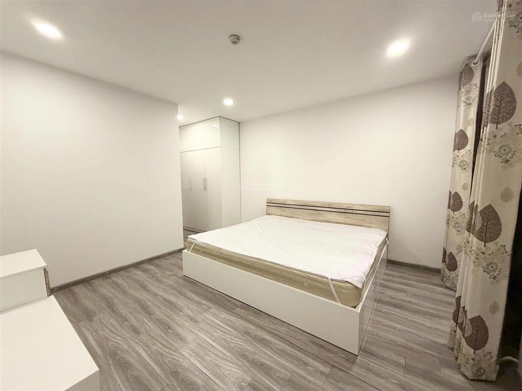 20tr! cho thuê ch 3pn riva park full nt, lầu cao view đẹp, nhà trống giao ngay   0903 843 ***