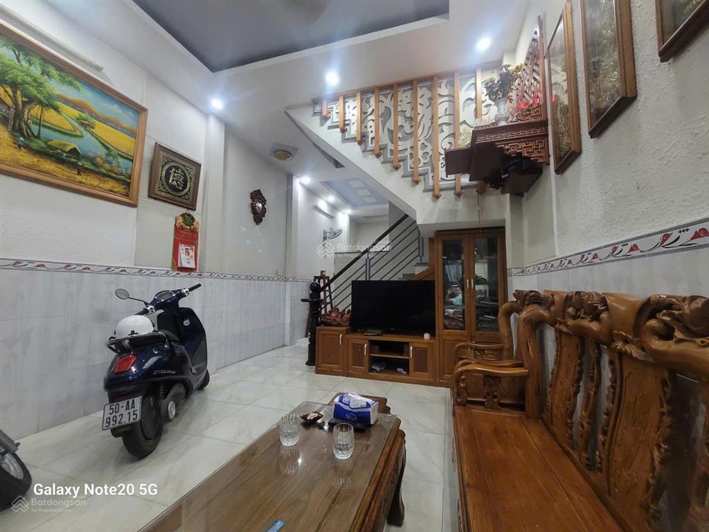 Nhà 4x13m, trần văn mười hóc môn, 1 trệt 2 lầu, hẻm ô tô, đường cao không ngập, giá tốt 3.8 tỷ