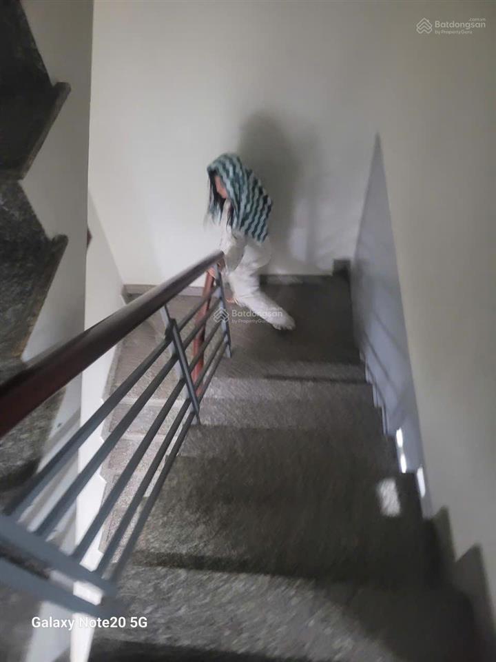 Nhà 4x13m, trần văn mười hóc môn, 1 trệt 2 lầu, hẻm ô tô, đường cao không ngập, giá tốt 3.8 tỷ