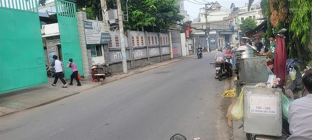 Cho thuê kho 800m2 đường trần văn mười, hóc môn cũ, có sẵn văn phòng, vị trí cực đẹp