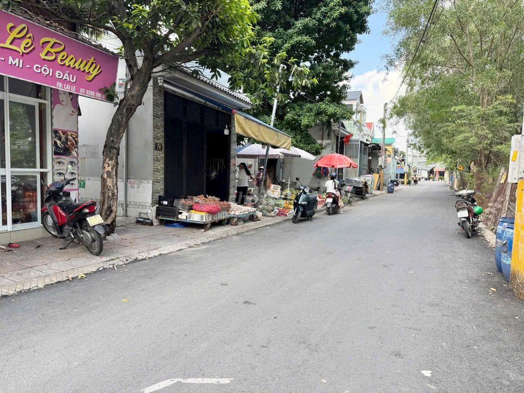 Bán gấp nhà và dãy trọ mới và rộng, thu nhập dòng tiền 20tr/ tháng 