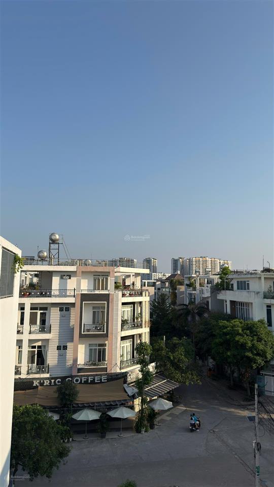 Bán gấp nhà phố khu mizuki park, diện tích 92,5m2 full nội thất (giá 7,9 tỷ)