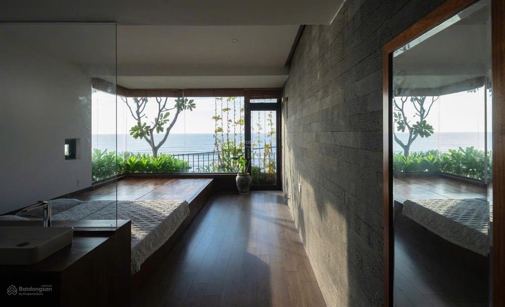 Sang nhượng gấp căn hộ view biển chỉ 5 phút là chạm biển, giá 360 triệu.