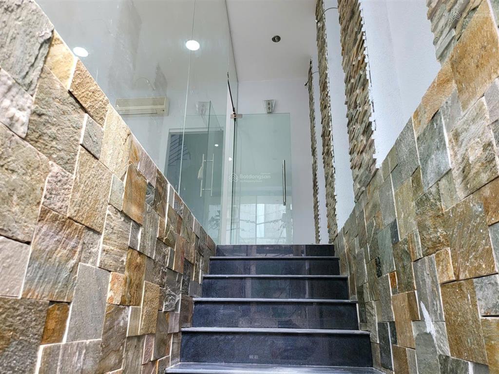 Bán nhà hxh 8m đường bắc hải q.10  dt 4x16m 4 tầng giá 14 tỷ