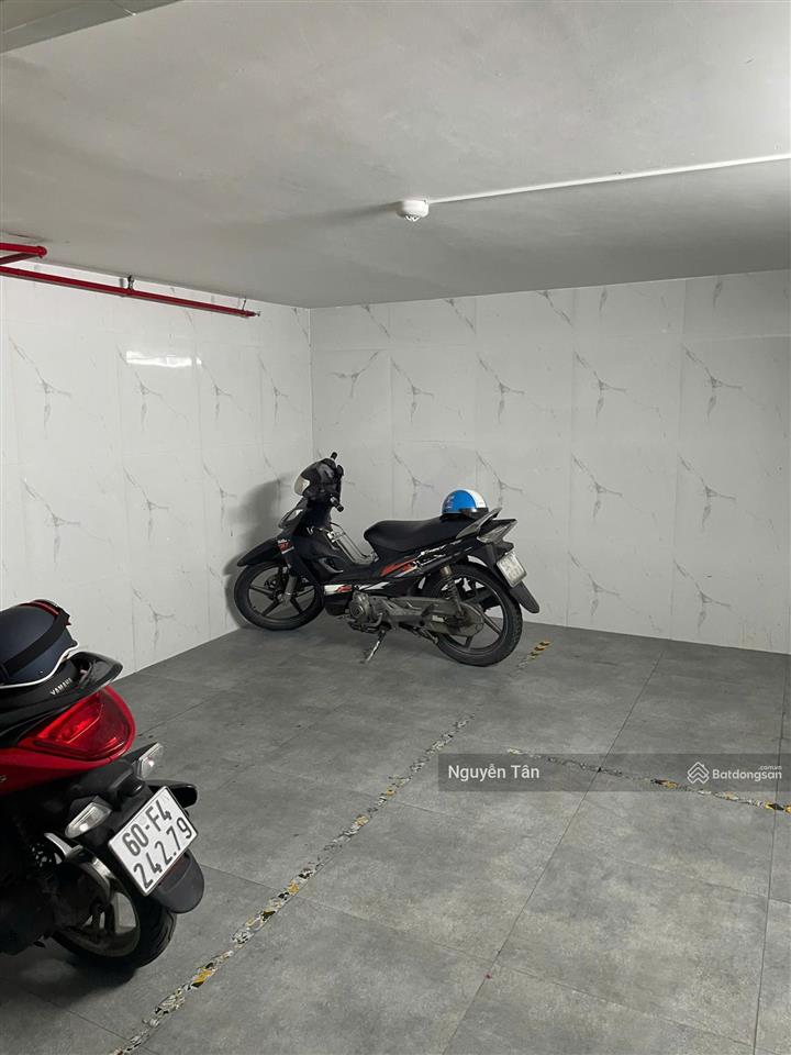 Bán tòa chdv thu nhập 110tr/tháng  hẻm 134 đường thành thái, quận 10