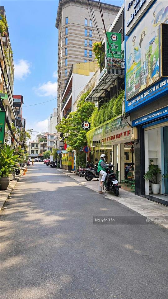 Hxh siêu siêu vip 290 nam kỳ khởi nghĩa q3 dt 3,6m x 15m 3 lầu