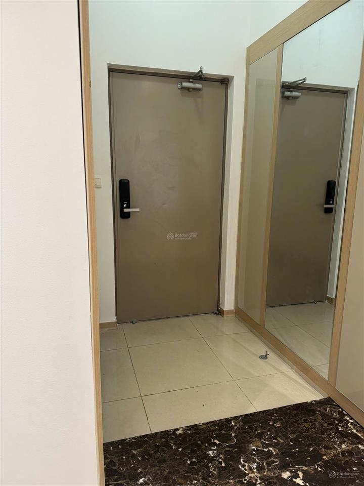 Hạ giá 9,6 tỷ bán imperia q2, 135m2, 3pn, full nội thất, sổ hồng, miễn phí 01 suất xe hơi, 2 xe máy