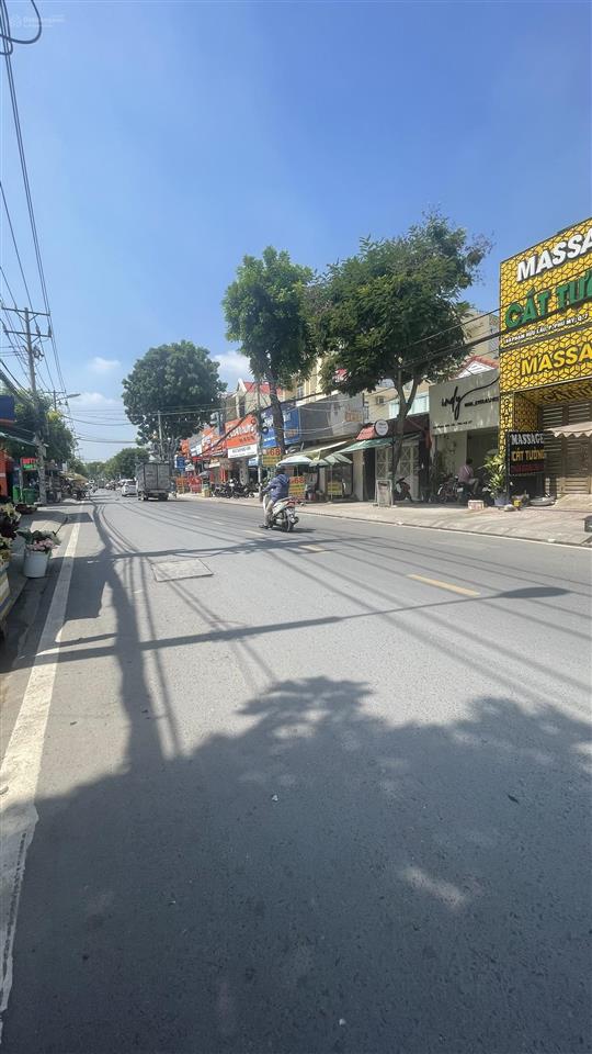 Nhà chinh chủ cần bán  7 tỷ 500  bán nhà mặt tiền nguyễn bình, phú xuân, nhà bè