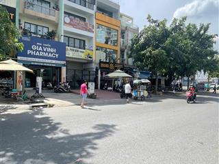 Chính chủ cho thuê nhà giá 60 triệu  nhà 1 hầm 4 lầu mt đường d4 kdc him lam  p. tân hưng quận 7