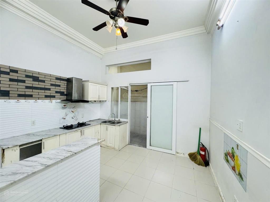 Chính chủ cho thuê nhà 2 tầng 3 phòng ngủ  nhà mặt tiền đường số  phường tân quy quận 7