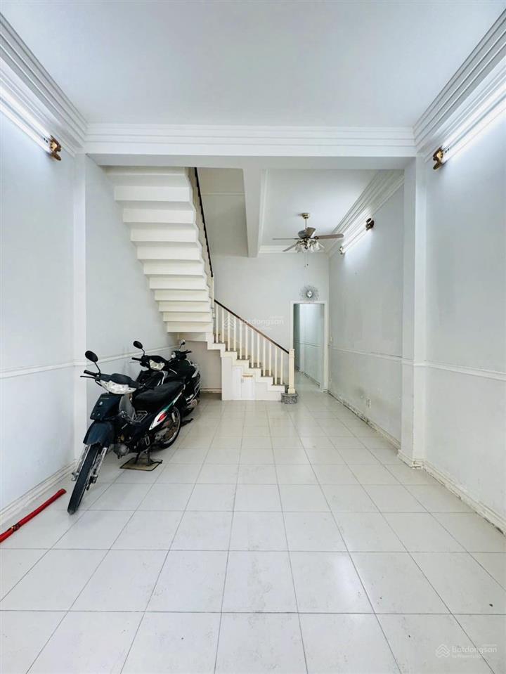 Chính chủ cho thuê nhà 2 tầng 3 phòng ngủ  nhà mặt tiền đường số  phường tân quy quận 7