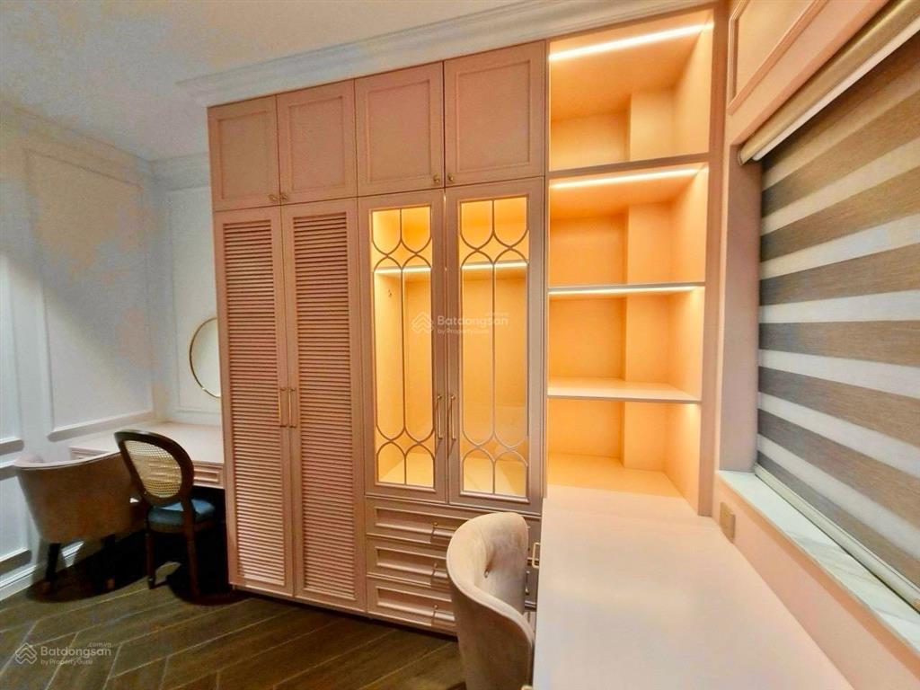 Nhà chính chủ cho thuê căn nhà 350m2  nhà mặt tiền đường lâm văn bền  phường tân quy quận 7.