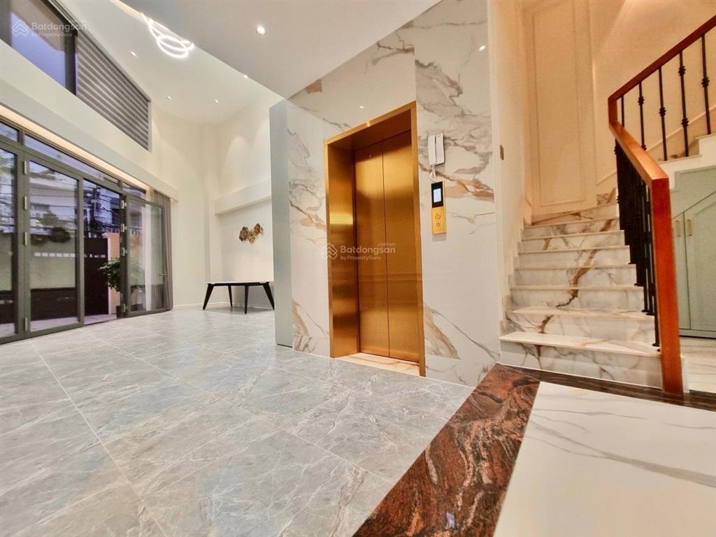 Nhà chính chủ cho thuê căn nhà 350m2  nhà mặt tiền đường lâm văn bền  phường tân quy quận 7.
