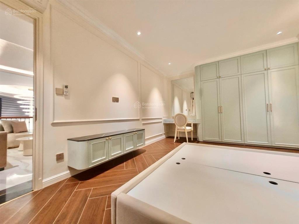 Nhà chính chủ cho thuê căn nhà 350m2  nhà mặt tiền đường lâm văn bền  phường tân quy quận 7.