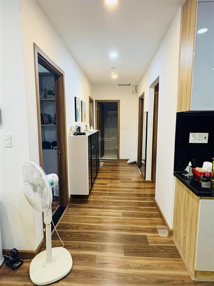 Chính chủ cần bán chung cư vstar  căn hộ 117m2  5 tỷ 550  đường phú thuận p phú thuận q7.