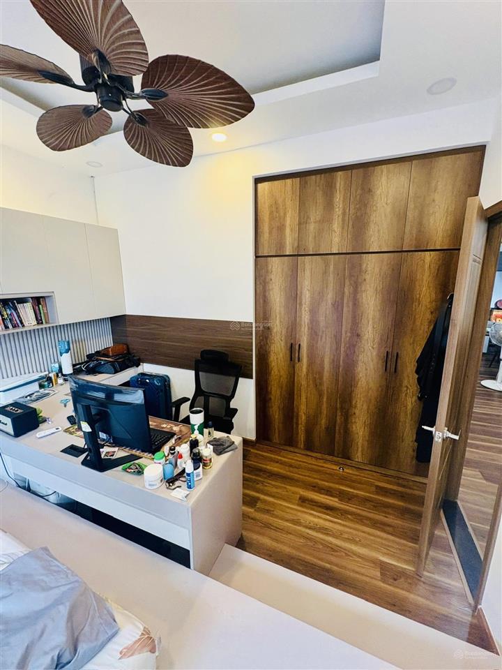Chính chủ cần bán chung cư vstar  căn hộ 117m2  5 tỷ 550  đường phú thuận p phú thuận q7.