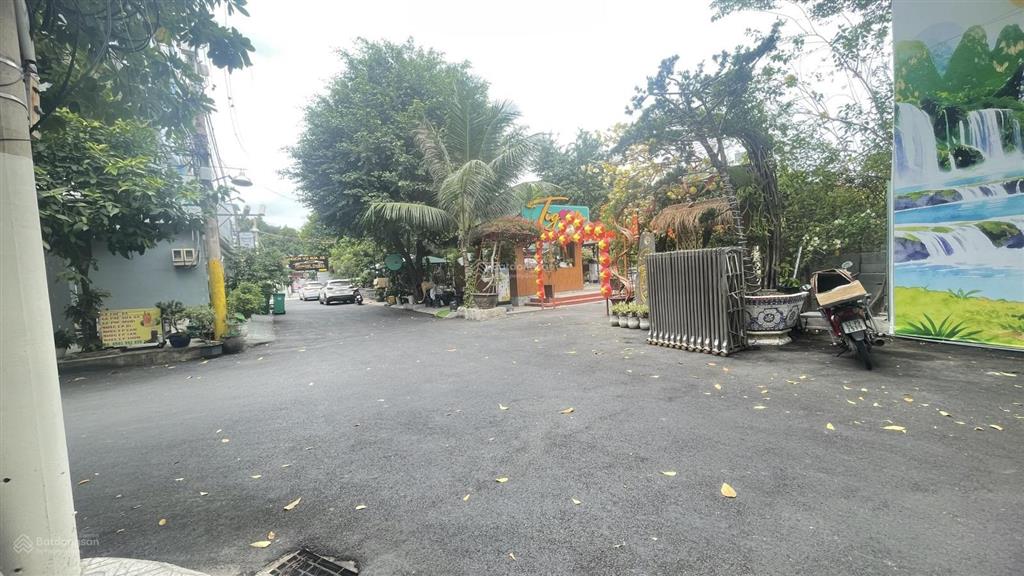 Chính chủ bán lô đất 1300m2  mặt tiền đường số lê văn lương p. tân phong quận 7