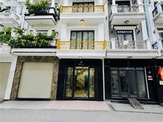 Chính chủ bán căn nhà mới 100%  10tỷ5 khu nhà phố đường hoàng quốc việt. quận 7.