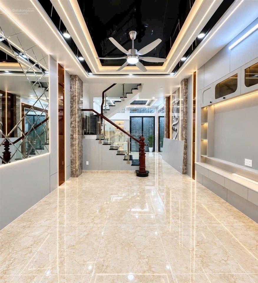 Chính chủ bán căn nhà mới 100%  10tỷ5 khu nhà phố đường hoàng quốc việt. quận 7.
