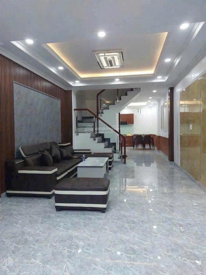 Giảm giá đặc biệt! cho thuê nhà 2 tầng sạch đẹp, dọn vào ở ngay đường nguyễn thị thập q7