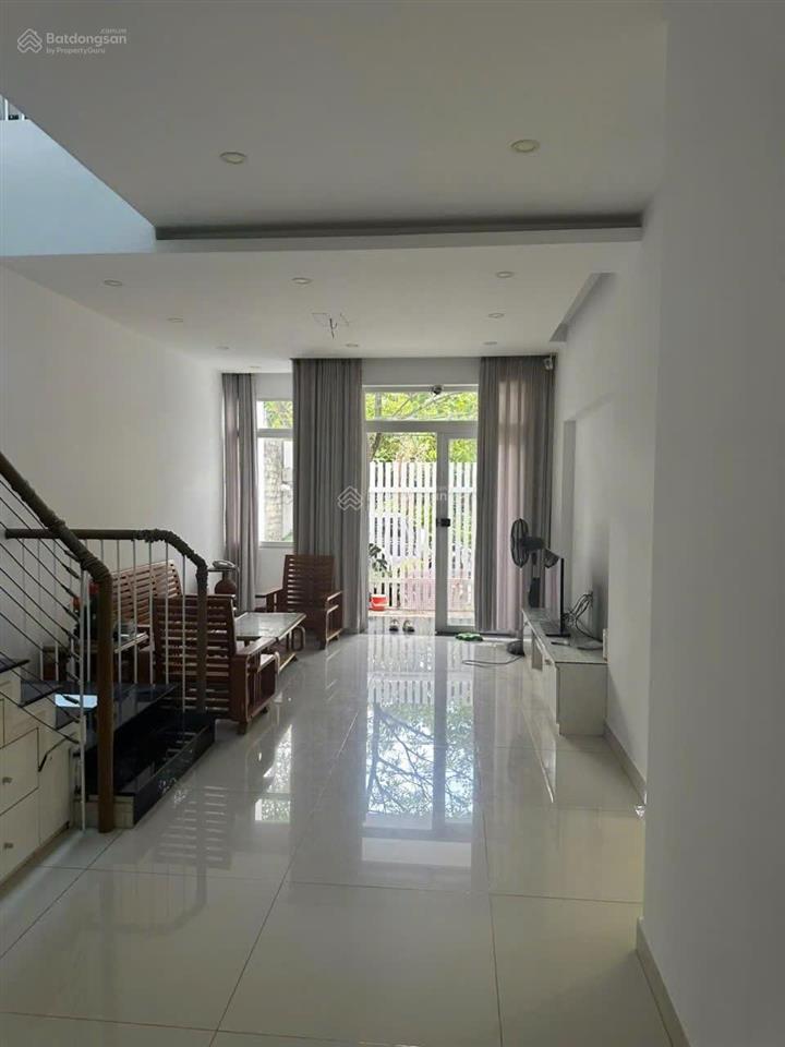 Mặt bằng đẹp q7 thích hợp mở shop, văn phòng, kinh doanh. khu him lam p. tân hưng q7