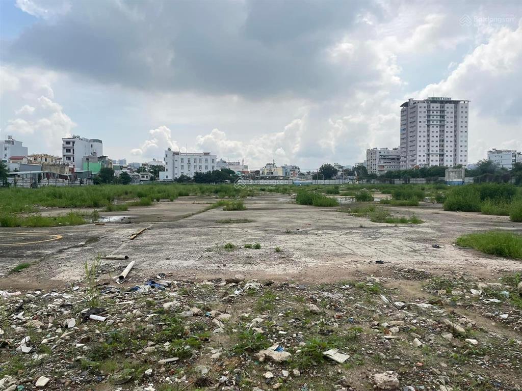 Chính chủ cho thuê lô đất mặt bằng quận 7, vị trí đắc địa  giá hấp dẫn đường nguyễn thị thập q7