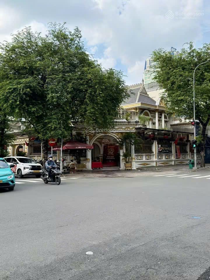 Bán nhà 2 mặt tiền siêu đẹp võ văn tần & bà huyện thanh quan, dt từ 600  2000 m2, giá 600 tỷ.