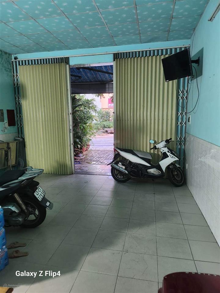 Cho thuê một căn nhà rộng, sạch, 2 tầng 8 phòng 200m² tổng để vừa ở vừa kinh doanh có phải không