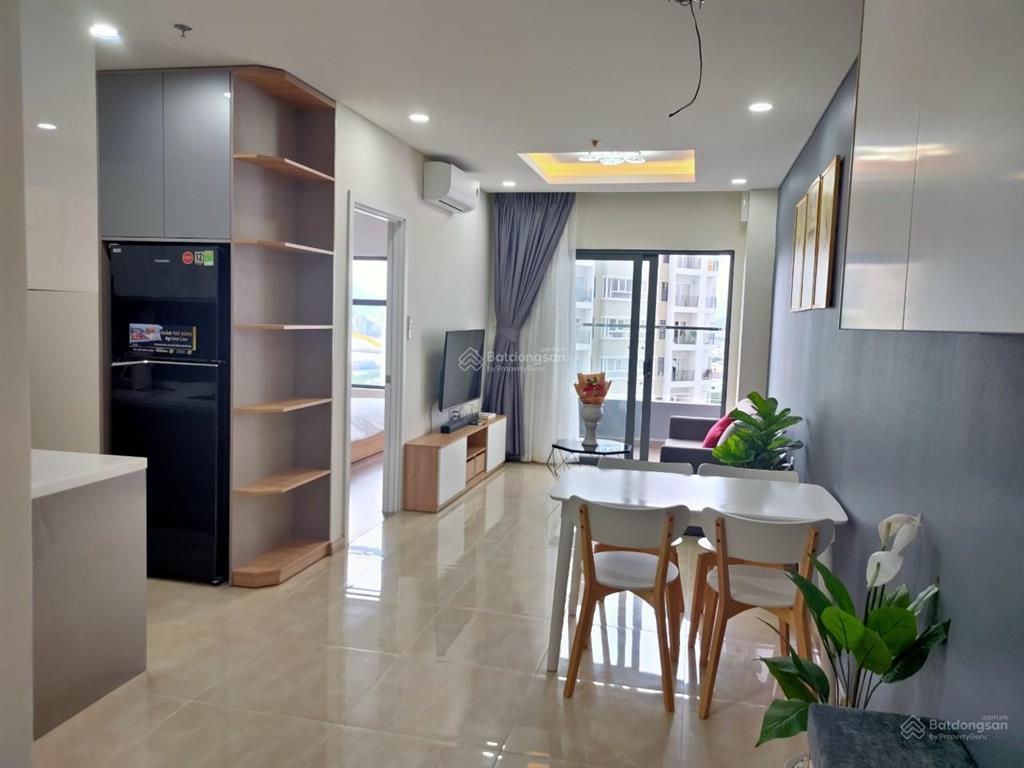 Mình chính chủ cần cho thuê căn monarchy 2pn block b tầng cao, mới đẹp, giá sốc chỉ 16 triệu/tháng