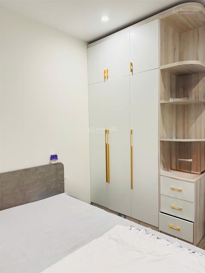 Căn 2pn full nội thất cao cấp, gần vincom, the beverly solari, view thoáng, tone trắng sáng nhà