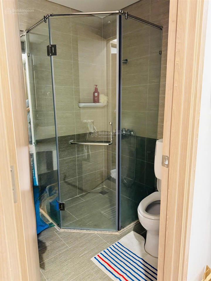 Căn 2pn full nội thất cao cấp, gần vincom, the beverly solari, view thoáng, tone trắng sáng nhà