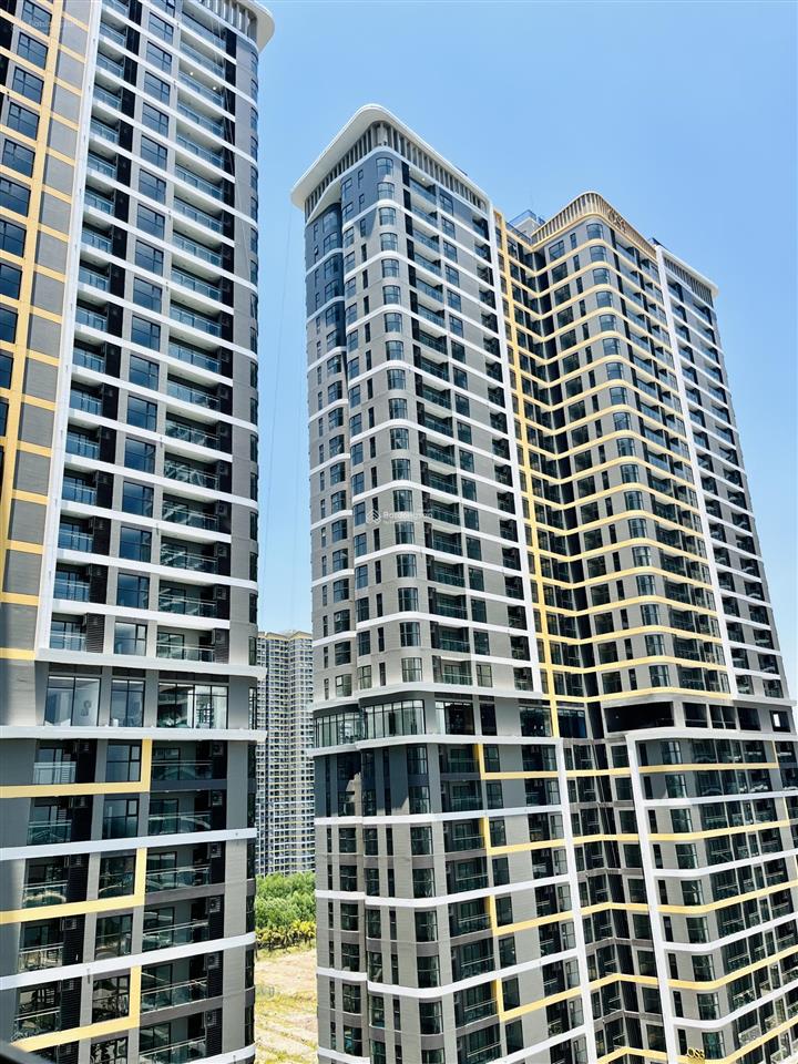 Cho thuê 1pn+ (55m2)  tòa os5, tầng cao, view hồ bơi vô cực  khu opus cao cấp