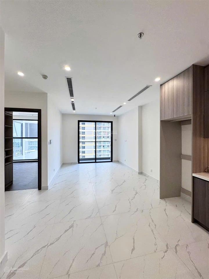 Cho thuê 1pn+ (55m2)  tòa os5, tầng cao, view hồ bơi vô cực  khu opus cao cấp