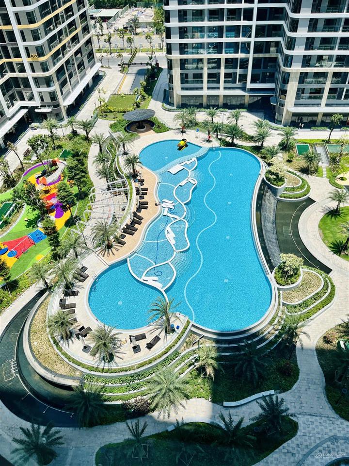 Cho thuê 1pn+ (55m2)  tòa os5, tầng cao, view hồ bơi vô cực  khu opus cao cấp