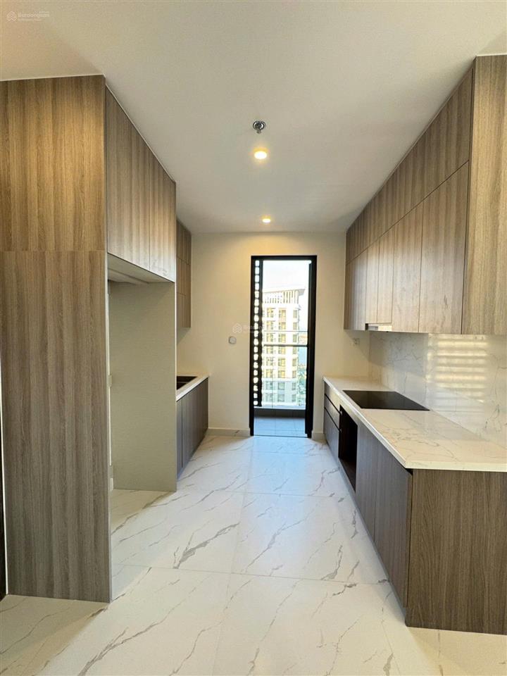 Căn 3pn hoa hậu the opus one vinhomes grand park, view trực diện công viên 36ha, tường cong