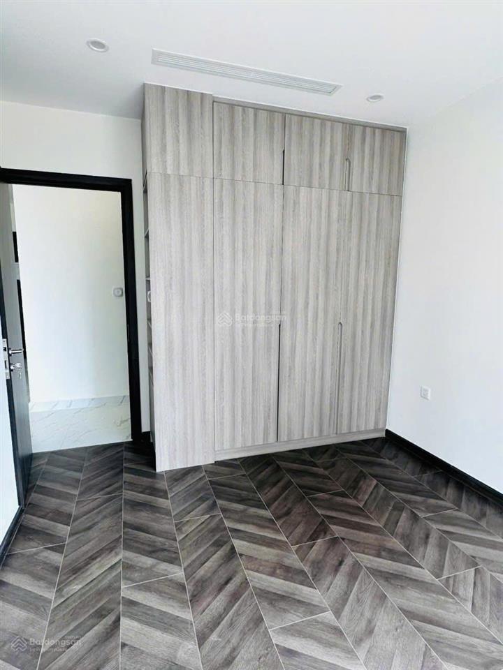 Căn 2 phòng ngủ căn góc kính cường cong the opus one, vinhomes grand park, trực diện công viên