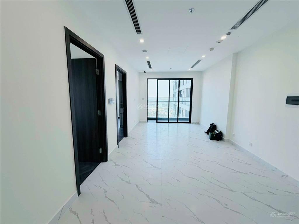 Căn 2 phòng ngủ căn góc kính cường cong the opus one, vinhomes grand park, trực diện công viên