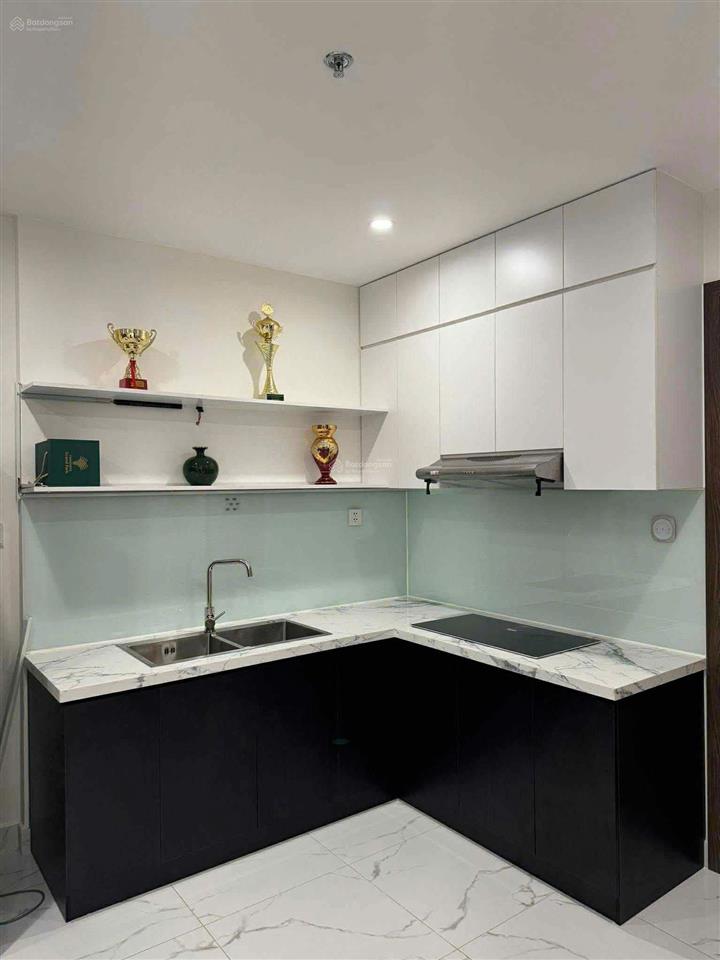 Nổi bật cho thuê căn 2pn+ 69m2 căn góc full nội thất gỗ cao cấp the origami vinhomes grand park