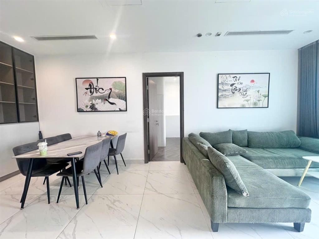 Căn hộ 2pn full nội thất cao cấp, bếp bosch, có máy rửa chén, gym, view sông, the beverly vinhomes