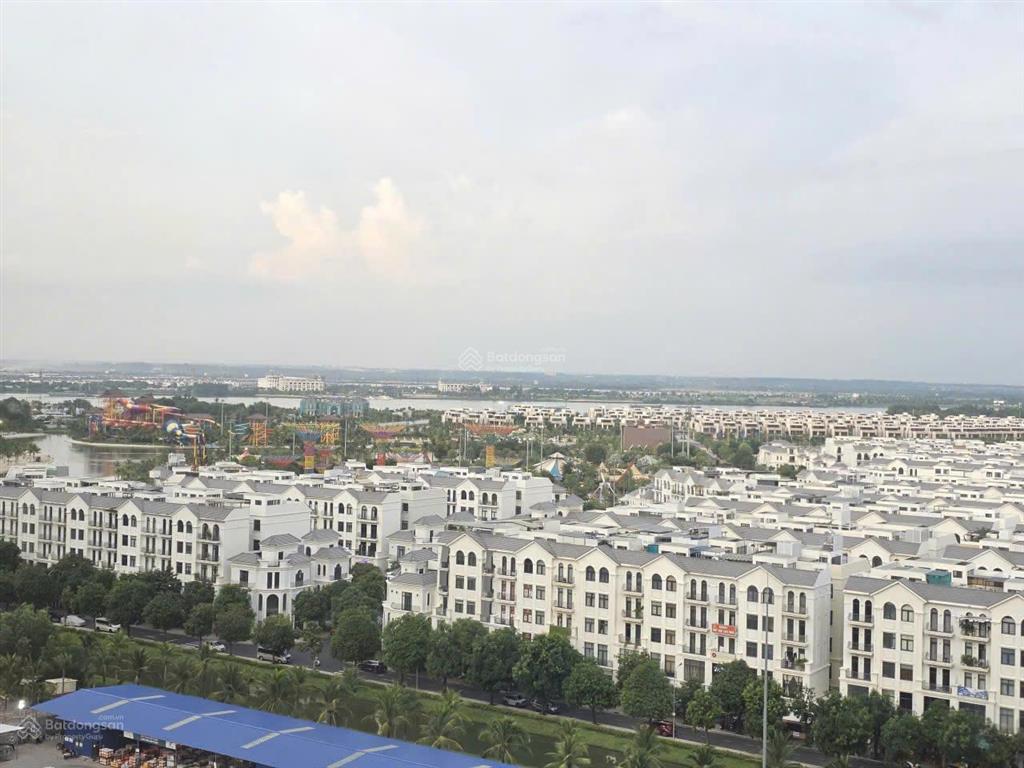 2bedroom apartment for rent, fully furnished, brand new. lumiere boulevard, vinhomes grand park