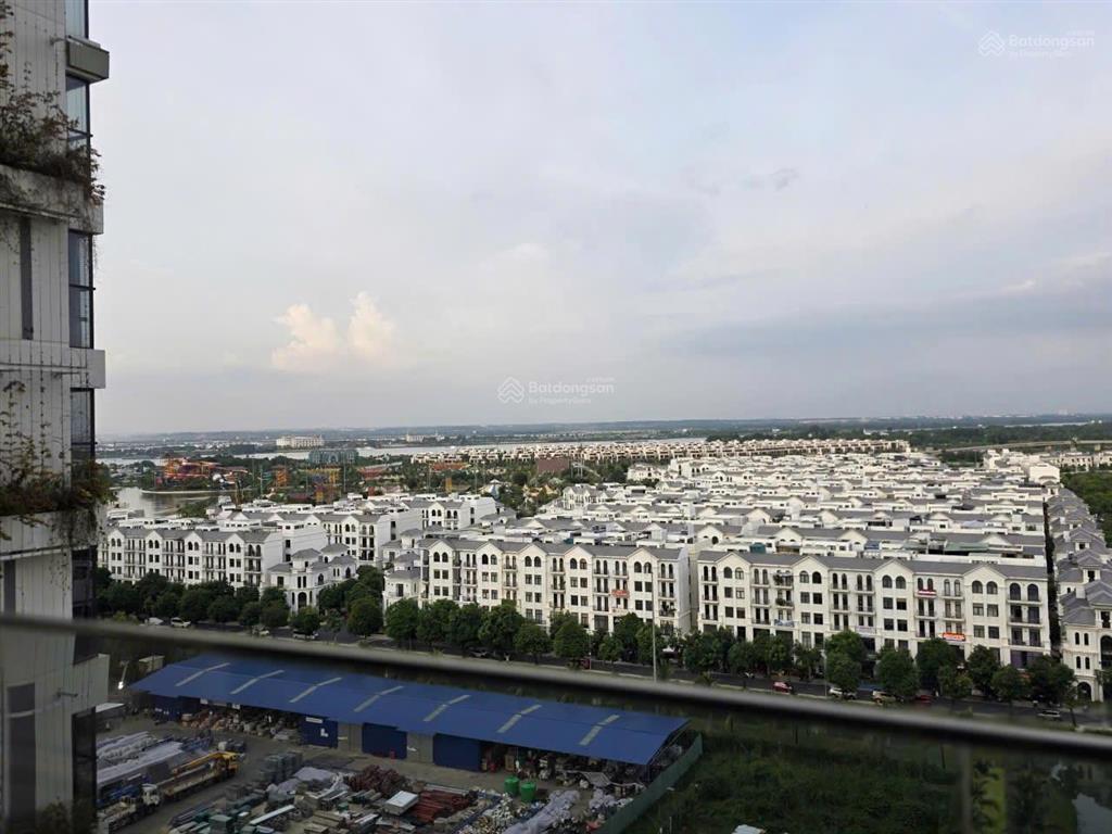 2bedroom apartment for rent, fully furnished, brand new. lumiere boulevard, vinhomes grand park